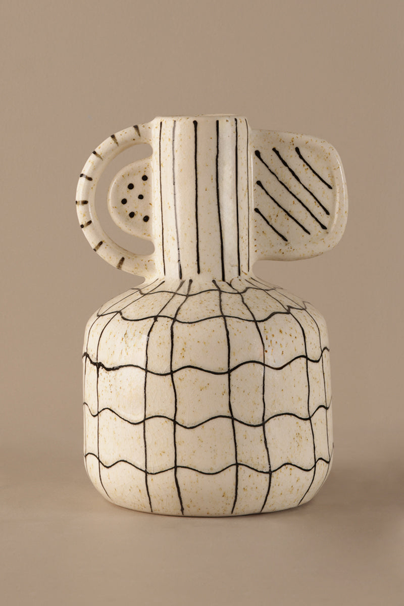 Riga linework Vase
