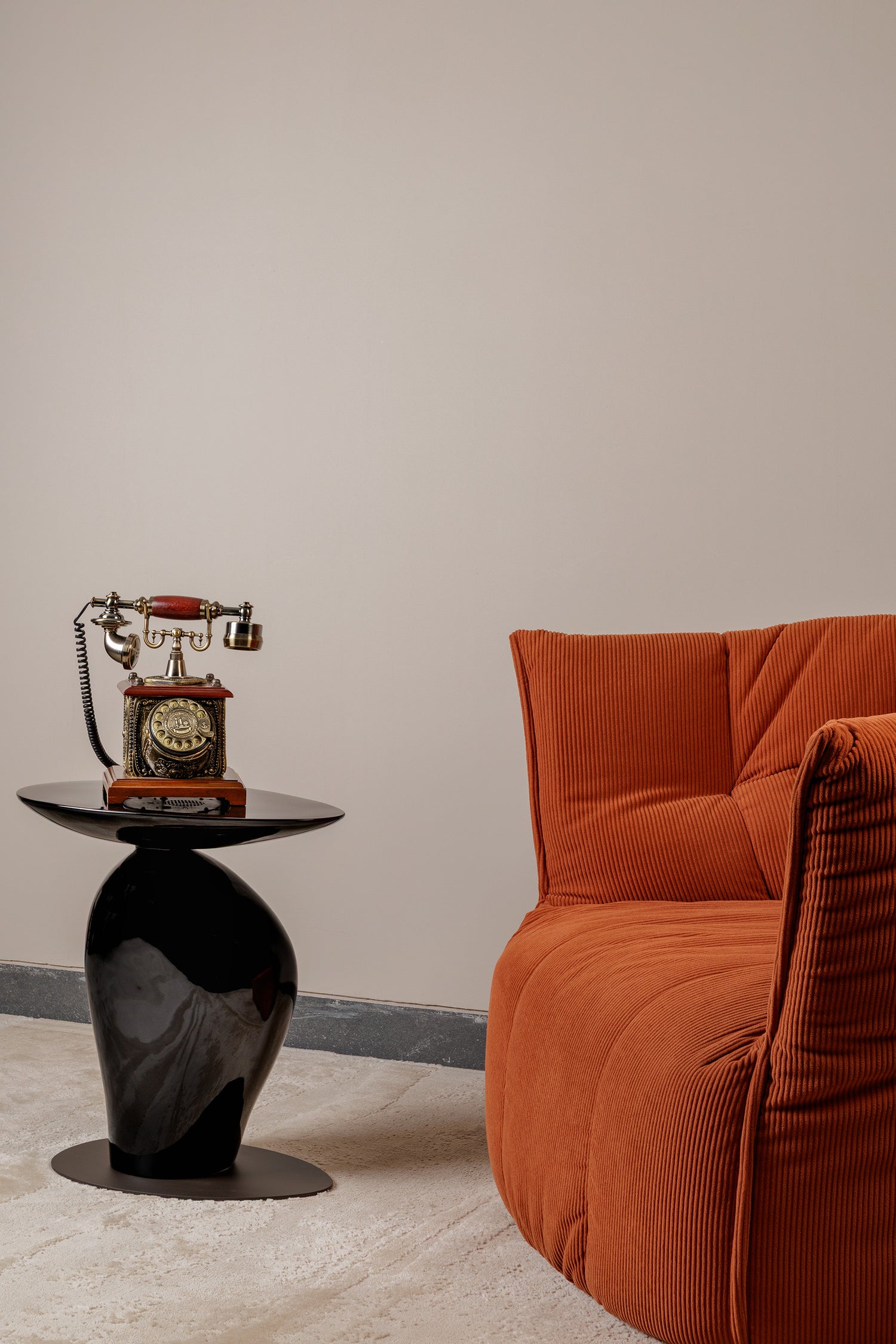 SIDE TABLE LECCE W702