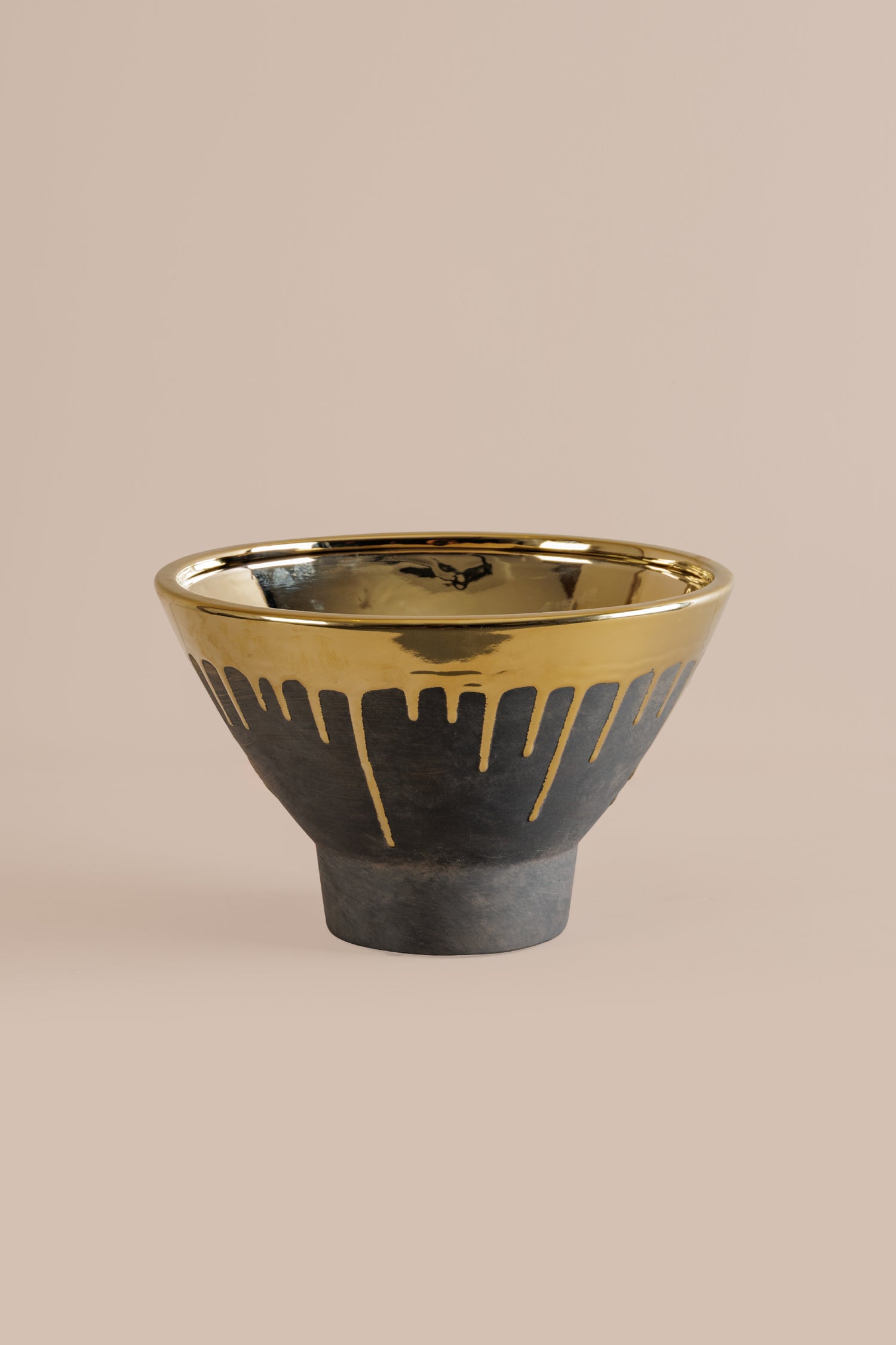 Doro Black- Golden Bowl Decor- S