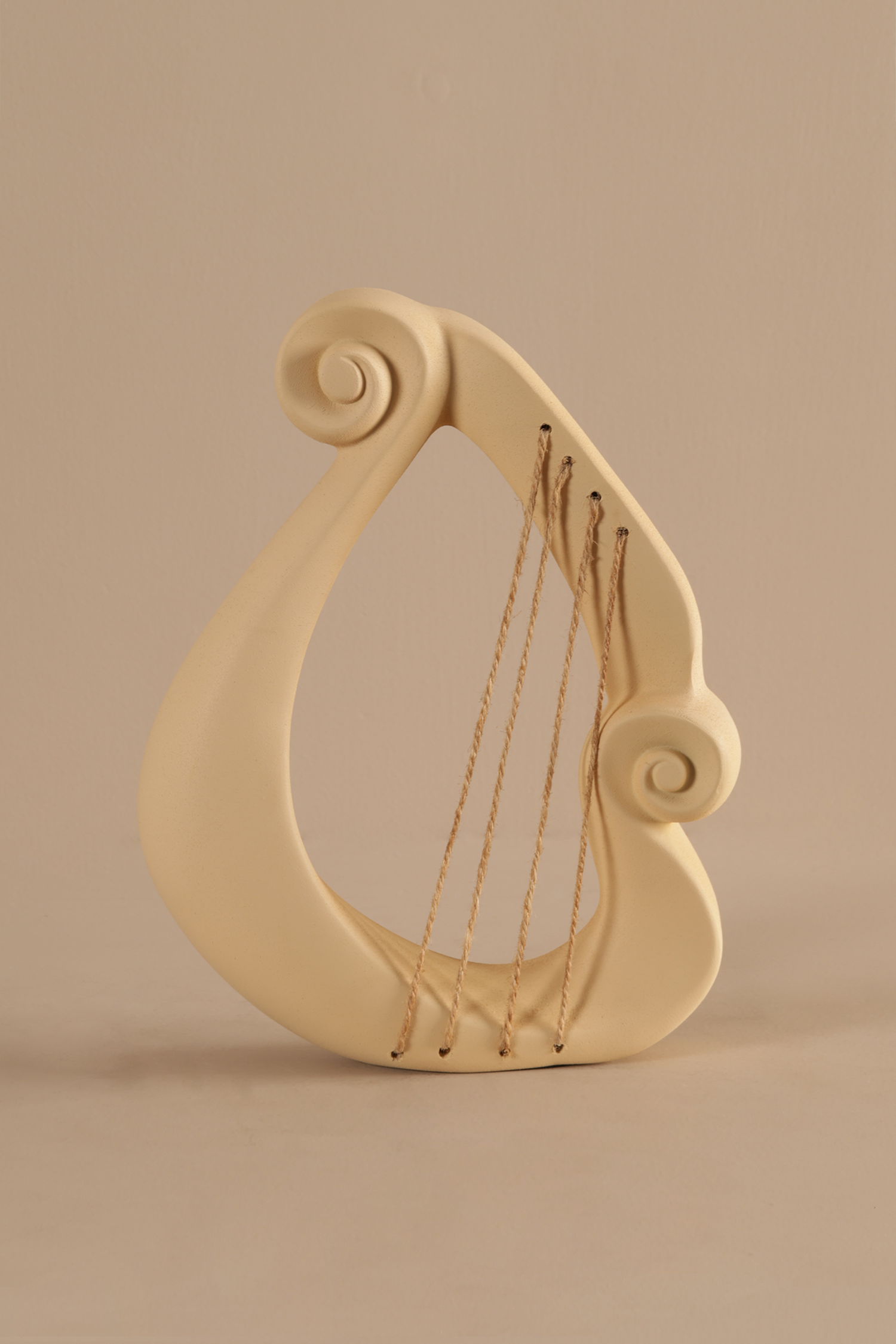 Harmony Strings Golden Decor