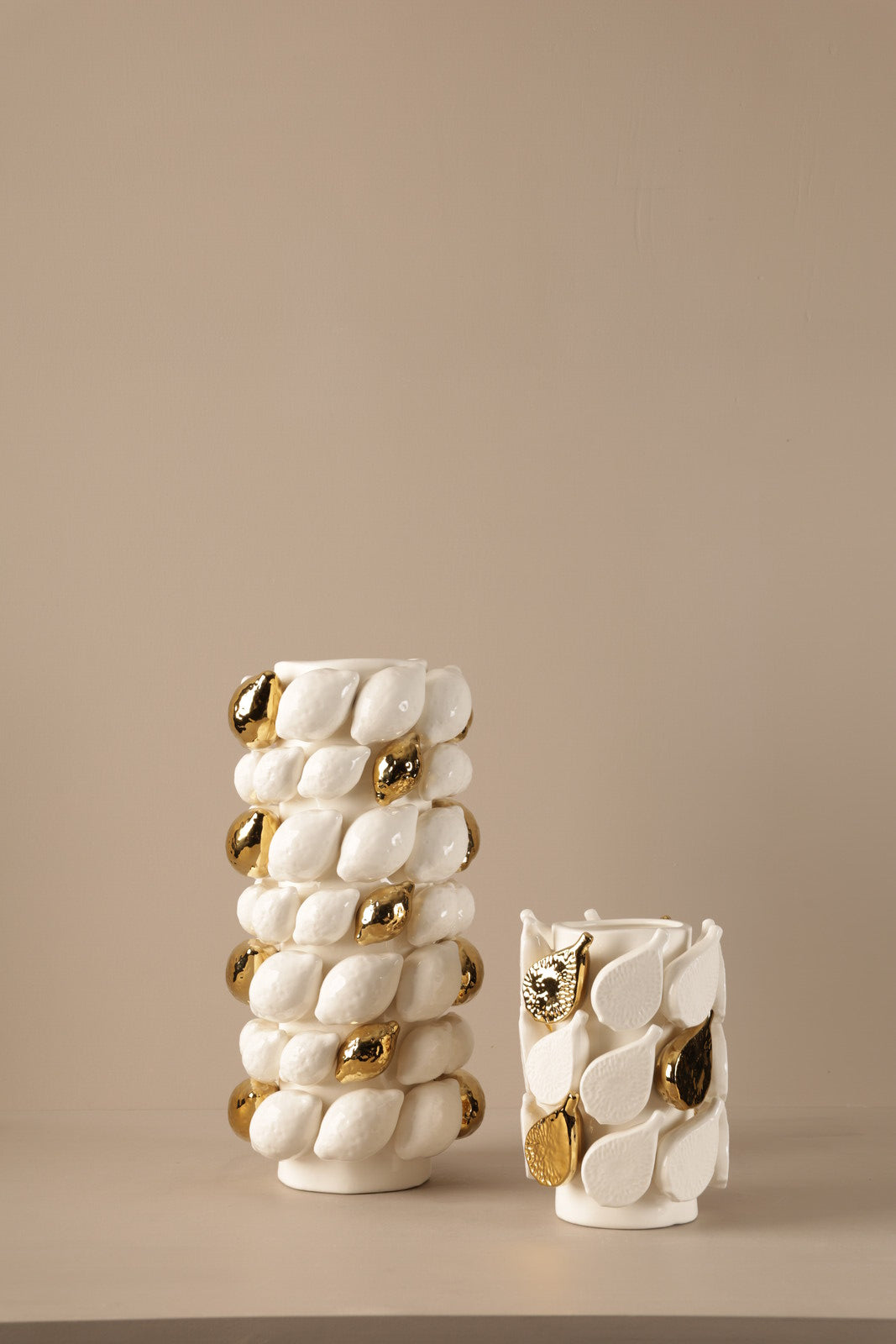 Torsione White Golden Vase