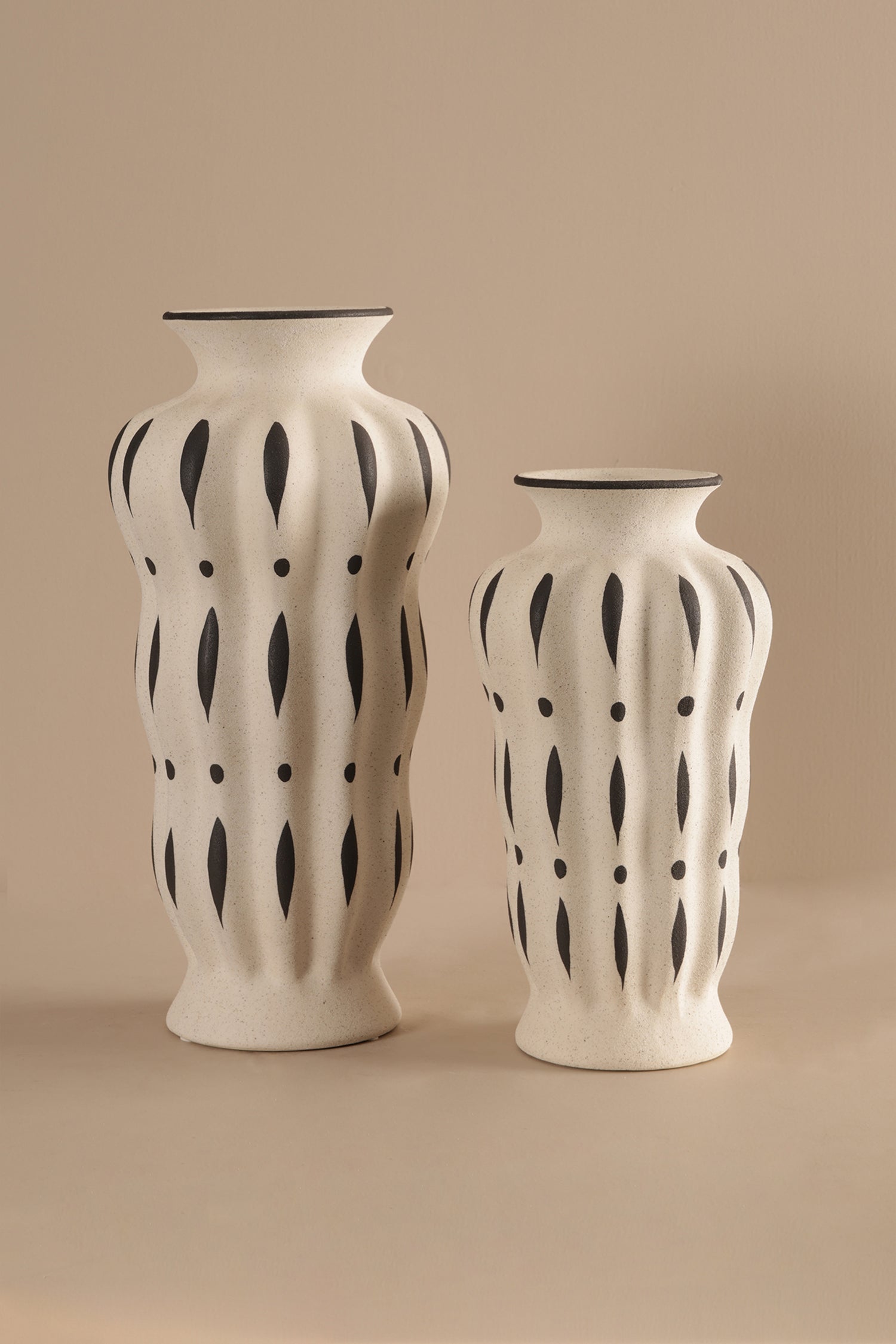 Leafy White Flower Vase - L