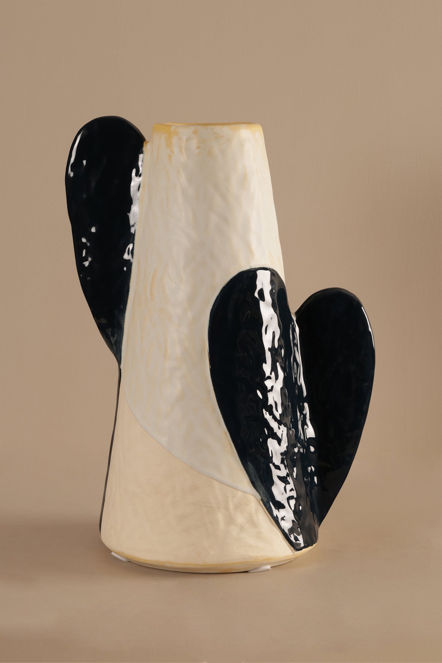 Cuora Mono Vase