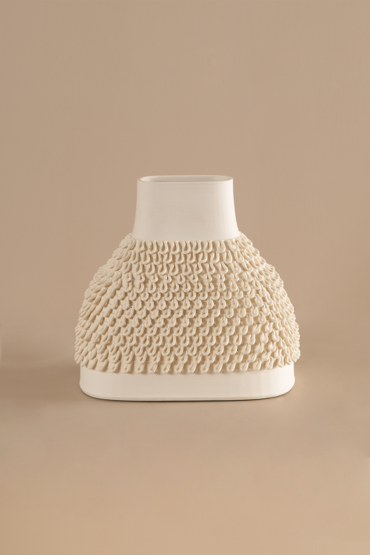 Trama White Vase