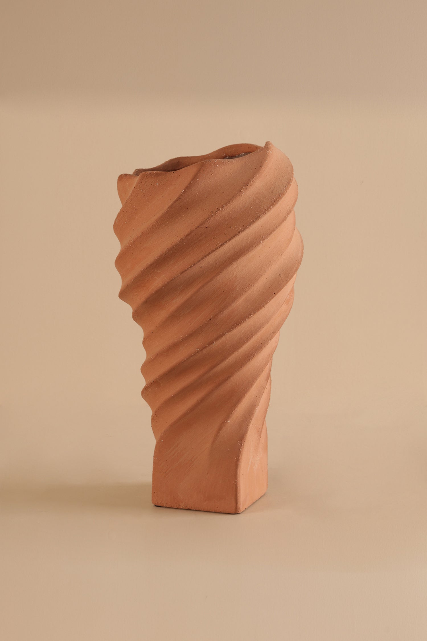Whirl Spiral Sculpted Vase